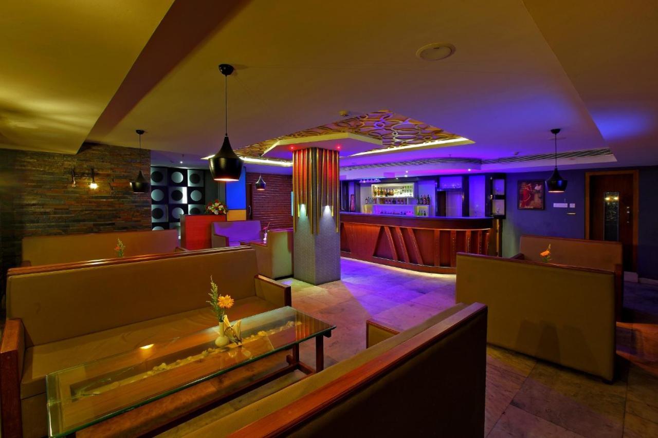 Отель Sreevalsam Residency Kulanada Tamarakulam Экстерьер фото